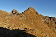 96 Per labile traccia e anche a vista ci abbassiamo dal Passo del Tonale al Passo di Mezzeno